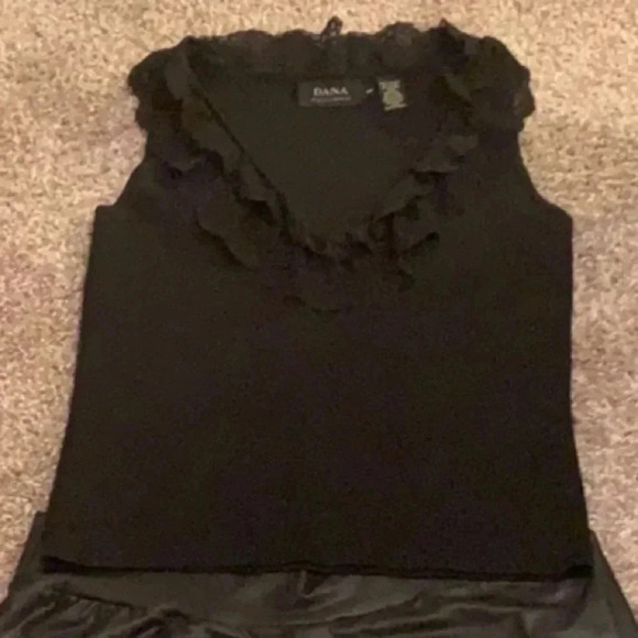 Dana Buchanan Silk V -Neck Ruffle Lace Sweater - Picture 1 of 6